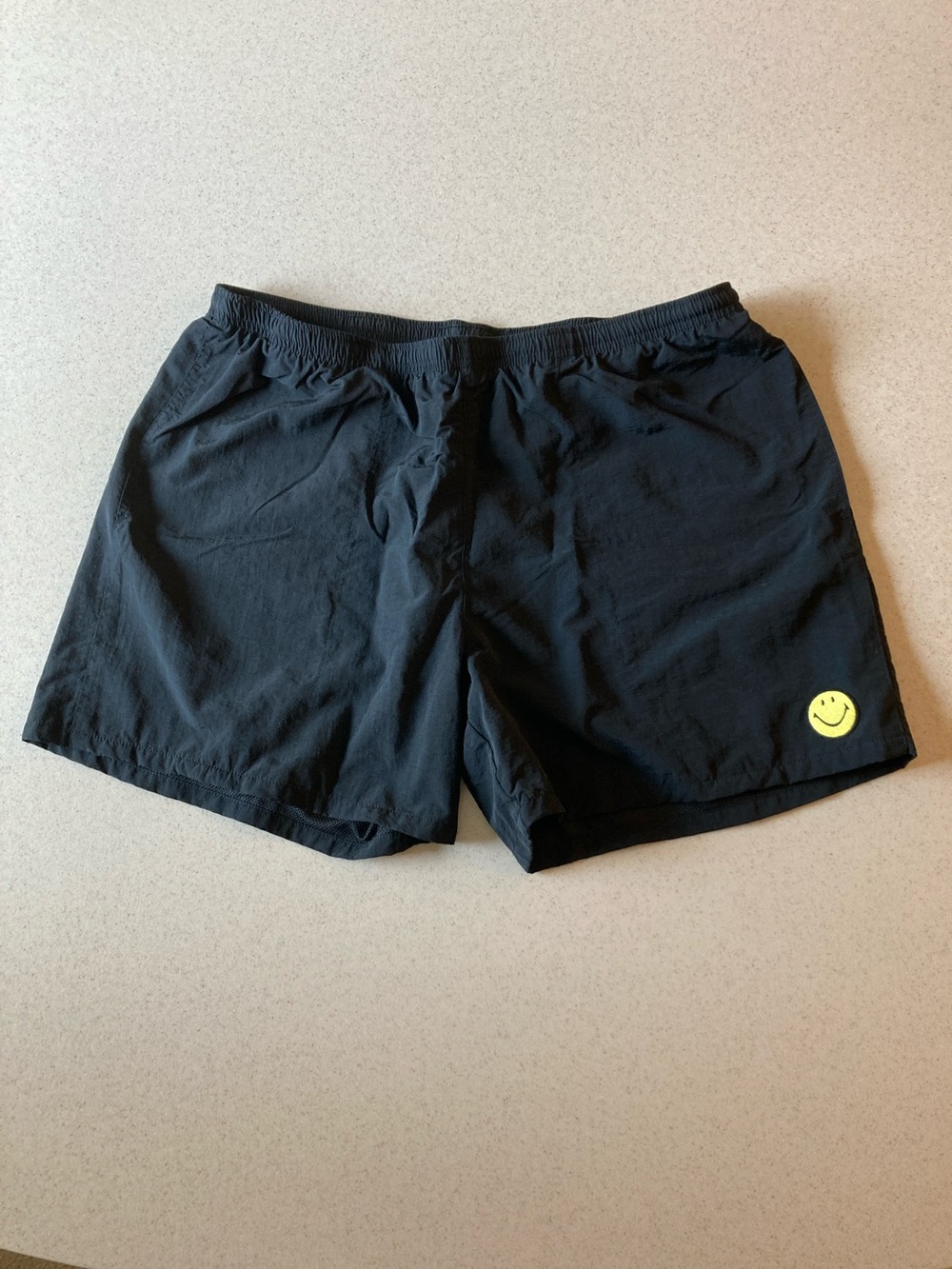 Market Studios Black Swim Trunks Yellow Smiley Accent Men Size XL